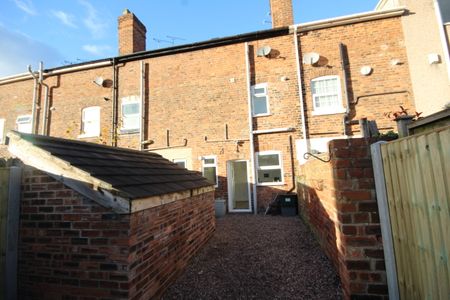 Boundary Lane, Saltney, Chester - Photo 3