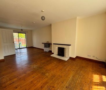 43 Town Park, Carrickfergus, BT38 8FG - Photo 1