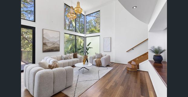 ELEVATED GOLF COURSE RESIDENCE WITH EXPANSIVE ENTERTAINING! - Photo 1