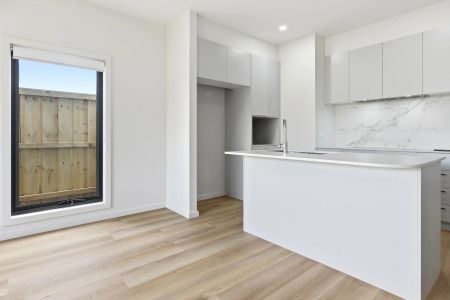 NEW BUILD HOME FOR RENT IN WYNDHAM VALE - Photo 2