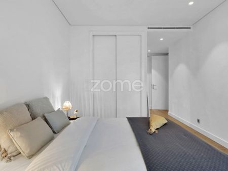 4 room luxury Apartment for rent in Porto, Distrito do Porto - Photo 4