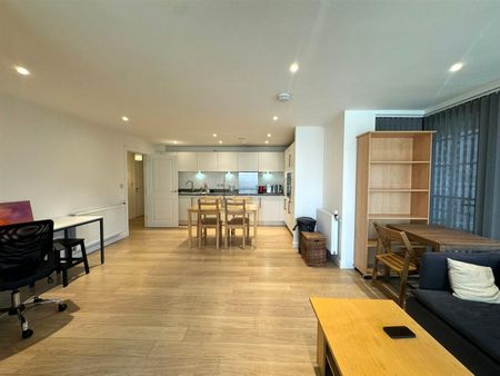 2 Bed Flat, Egret Heights, N17 - Photo 2