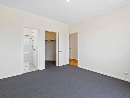 “Spacious Family Home” - Photo 5