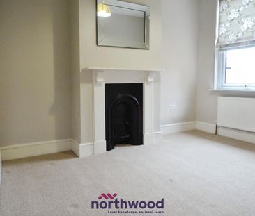 2 bedroom terraced house to rent - Photo 4