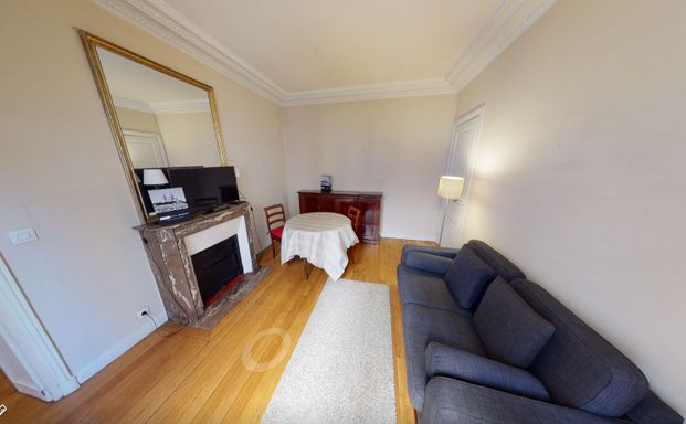 Location appartement 2 pièces, 44.79m², Paris 18 - Photo 1