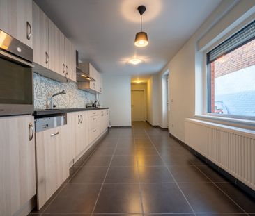 WAREGEM - Schitterend gerenoveerde & energiezuinige woning met 3 SLPK - Foto 1