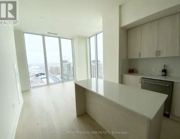 PH218 - 9000 JANE STREET | PH218 - 9000 JANE STREET, Vaughan - Photo 1
