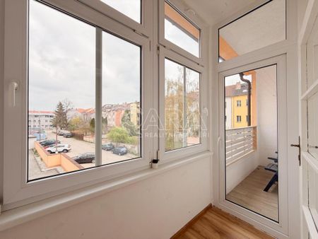 Pronájem bytu pokoj 20 m2 - Fotografie 4