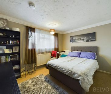 Terraced House to rent on - Photo 3