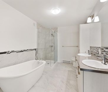 Appartement 4 1/2 , Juillet/Aout/septembre , 1er étage en avant - Photo 4
