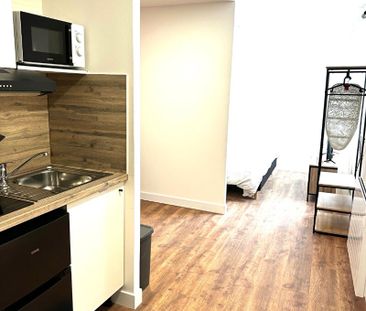 A LOUER TRES BEL APPARTEMENT MEUBLE EN PLEIN CENTRE VILLE DE ST QUE... - Photo 1