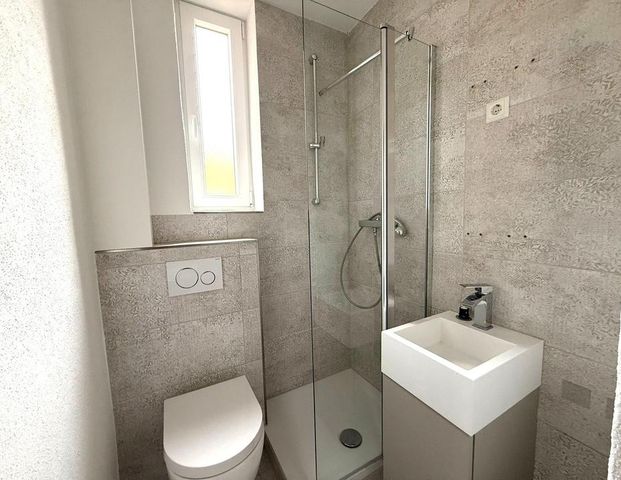 Charmante EG-Wohnung in Neckarlage – frisch renovierte 3-Zimmer-Wohnung inkl. Terrasse und neuer EBK - Photo 1