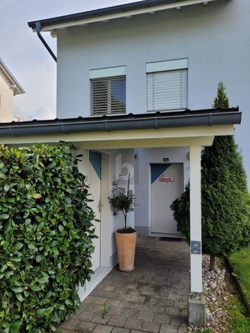 LIGHT-FLOODED, SUNNY WITH GARDEN - Foto 4