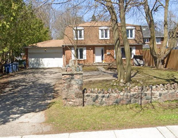 77 College Ave W, Guelph - Photo 1