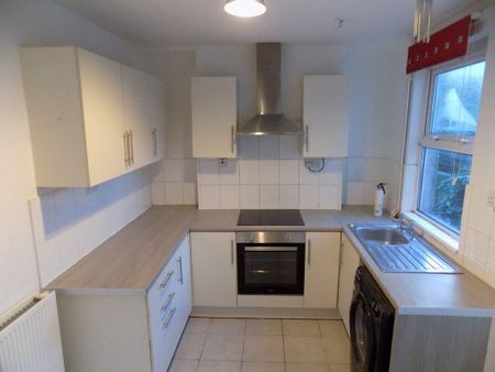 2 bedroom terraced house to rent - Photo 5