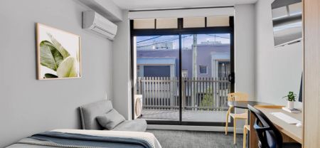 Superior Single Studio (Washing/dryer combo machine supplied) - Photo 3