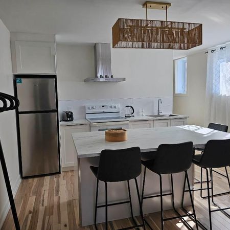 Magnifique 3 1/2 rénové à louer meublé / 1er JUIN - Photo 4