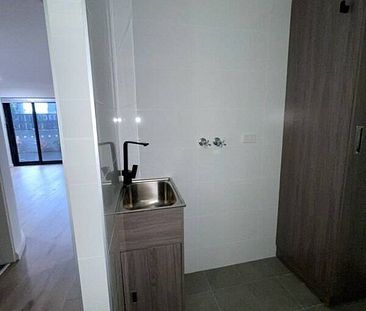 Modern 1 bed apartment in fantastic location - Photo 5