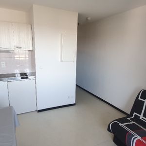 Location Appartement 1 pièce 17m² - Photo 2