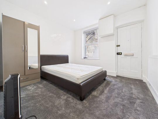 1 bedroom property to rent - Photo 1