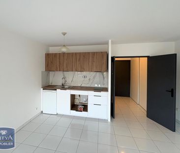 Location Appartement 1 pièce 37m² MARSEILLE 8ème - Photo 1