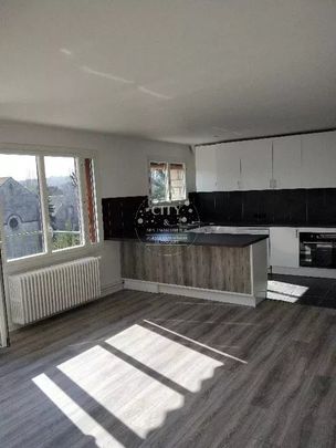 Location Appartement 3 pièces 72m² CORBEIL ESSONNES 91100 - Photo 1