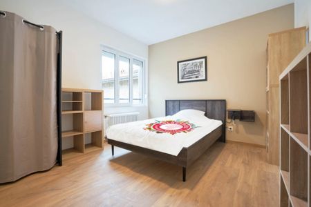 ERLON Roommate 8 Bedrooms at Reims - Photo 2