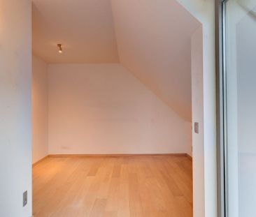Appartement te huur in Sint-Niklaas voor € 850 met 1 slaapkamer - Photo 3