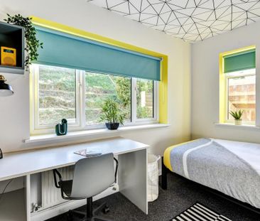 1 bedroom in a house share to rent - Photo 2