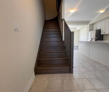 For Lease - 21 Melody Lane, Thorold, Ontario - Photo 5