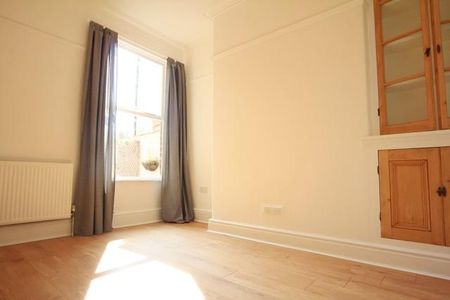 Rundle Road, Aigburth, Liverpool, Merseyside, L17 0AG - Photo 2