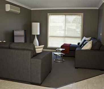 FULLY FURNISHED - UNAVAILABLE UNTIL JULY 2019 - Photo 3