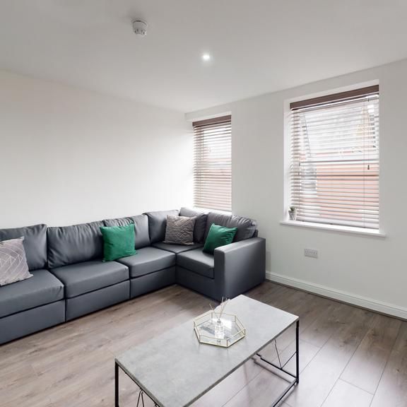 4 bedroom house to rent - Photo 1