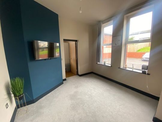 Gibson House, Egremont, Wallasey - Photo 1