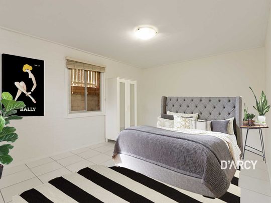 2/121 WINDSOR RD - Photo 1