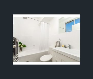 Quiet Low Maintenance Living - Photo 5