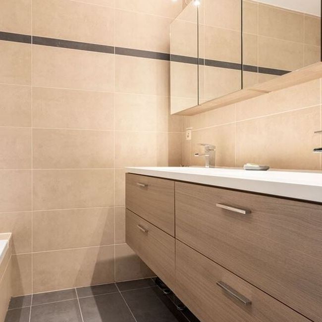 Appartement te huur in Bierbeek voor € 1.500 met 3 slaapkamers - Photo 1