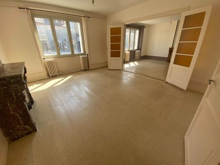 Appartement 4 pièces à louer Montbrison - 42600 / Réf: 126-1835 - Photo 2