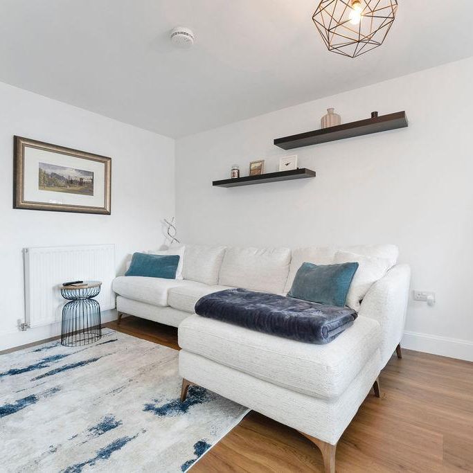 2 bedroom flat to rent - Photo 1