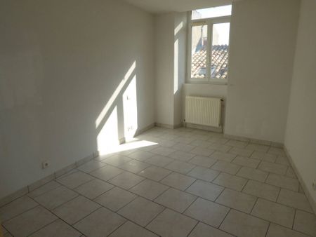 Location appartement 3 pièces 71 m² à Aubenas (07200) - Photo 5