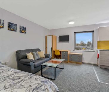 Studio to rent - Photo 6