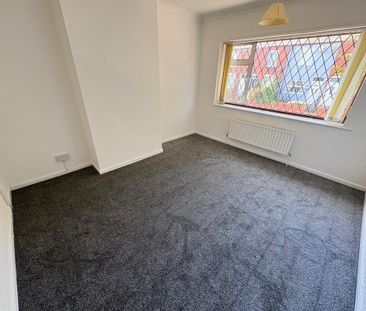3 bedroom semi-detached house to rent - Photo 6