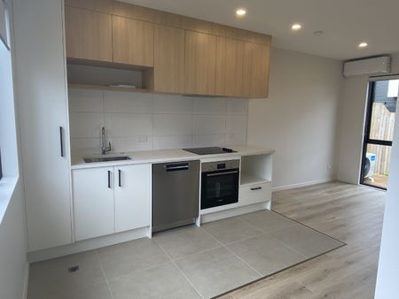 22 Paetai Lane, Te Atatu Peninsula - Photo 3