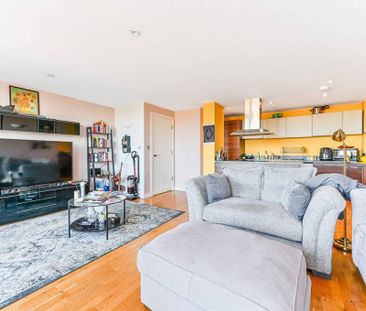 2 bedroom penthouse to rent - Photo 4