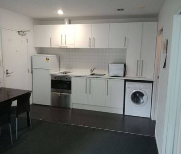 Fully Furnished 1Bed room Apartment on Upper Queen - rent including... - Photo 6