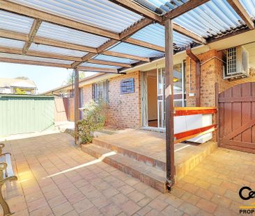 Lovely 2 Bedroom Villa!! - Photo 2