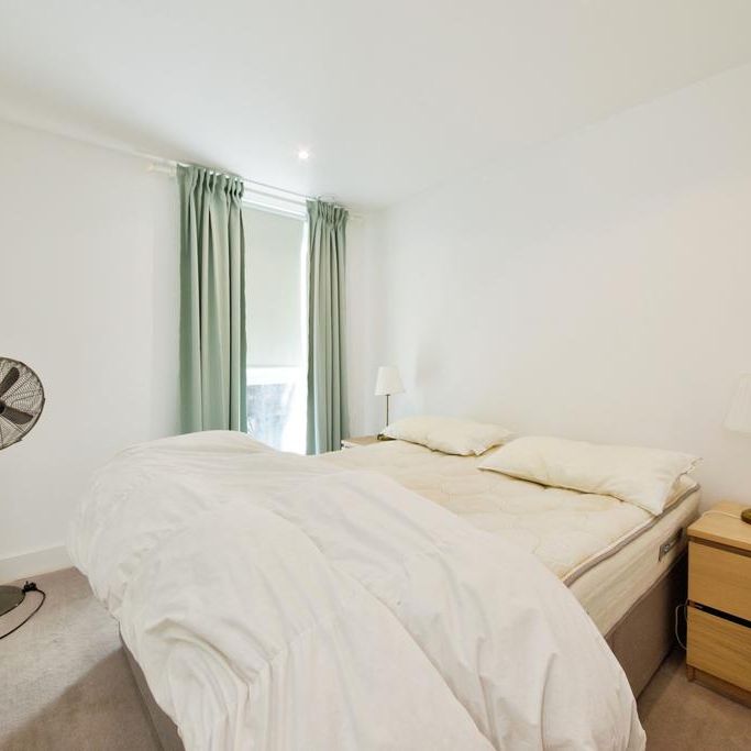 3 bedroom flat to rent - Photo 1