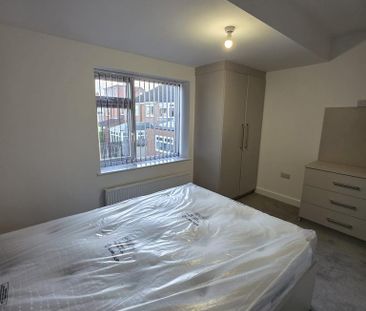 1 bedroom house of multiple occupation to rent - Photo 5