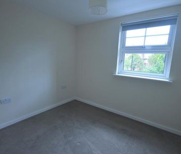2 Bedroom Apartment To Let - Photo 4
