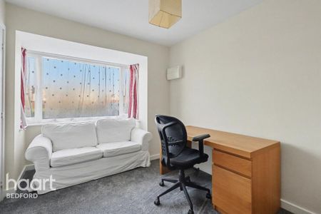 4 bedroom detached house to rent - Photo 5